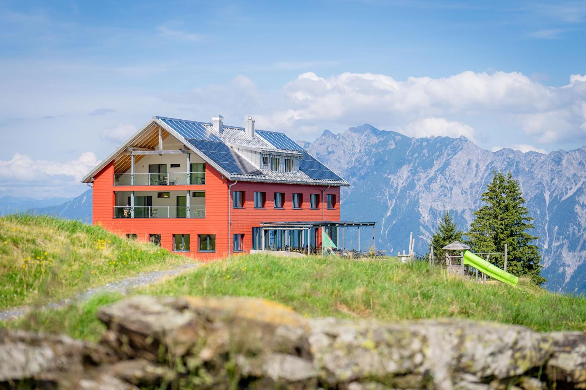 Hotel Restaurant Berghaus Malbun Buchserberg ブフス エクステリア 写真